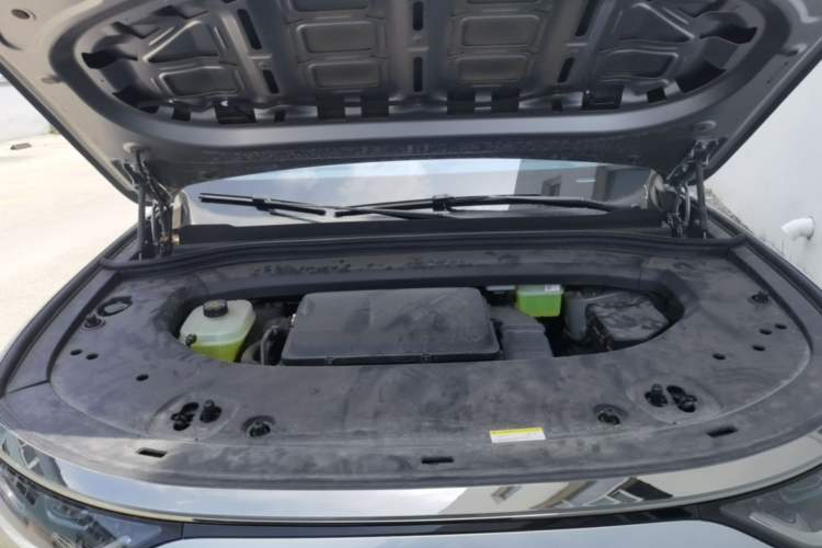 Used Hima AITO M8 2025 Extended-Range Max+ Version 53.4 kWh 5-Seater Edition Engine Bay