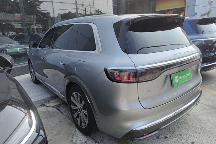 Used Hima AITO M8 2025 Extended-Range Max+ Version 53.4 kWh 6-Seater Edition Exterior 2