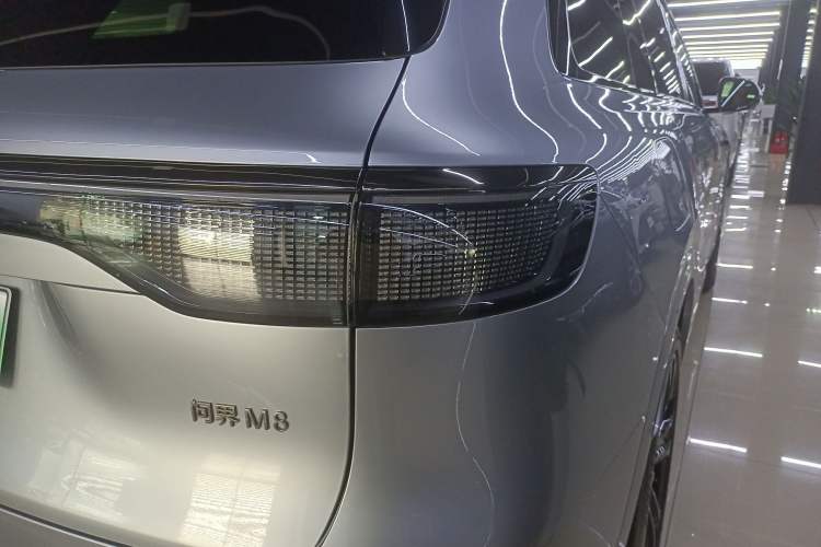 Used Hima AITO M8  Exterior 3