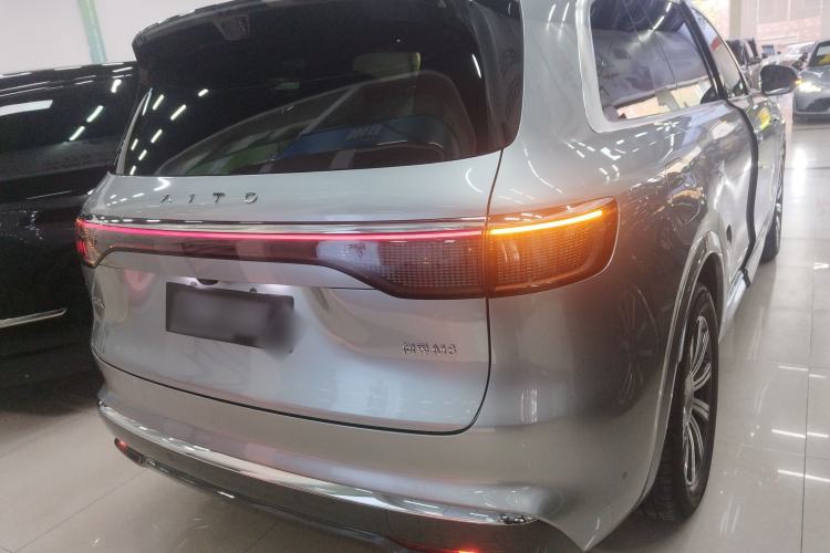 Used Hima AITO M8 2025 Extended-Range Max+ Version 53.4 kWh 5-Seater Edition Exterior 4