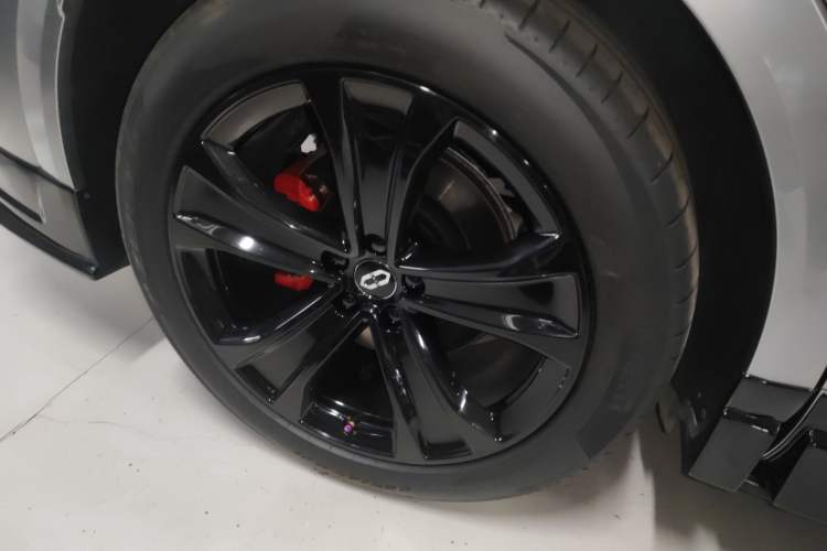 Used Hima AITO M8 2025 Extended-Range Ultra Version 53.4 kWh 5-Seater Edition Exterior 8