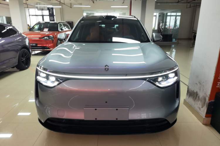 Used Hima AITO M8 2025 Extended-Range Ultra Version 53.4 kWh 5-Seater Edition Front