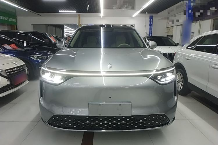 Used Hima AITO M8 2025 Extended-Range Ultra Version 53.4 kWh 6-Seater Edition Front