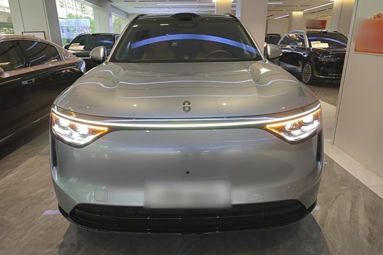 Used Hima AITO M8 2025 Extended-Range Ultra Version 53.4 kWh 5-Seater Edition Front