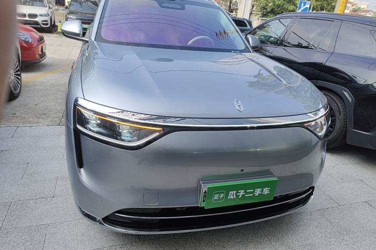 Used Hima AITO M8 2025 Extended-Range Max+ Version 53.4 kWh 6-Seater Edition Front