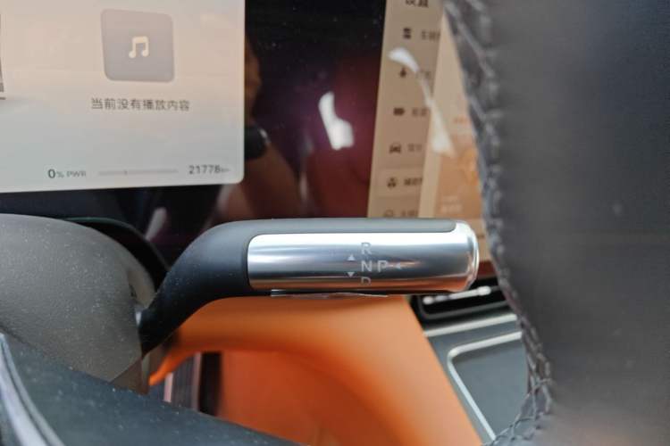 Used Hima AITO M8 2025 Extended-Range Ultra Version 53.4 kWh 5-Seater Edition Gear Lever