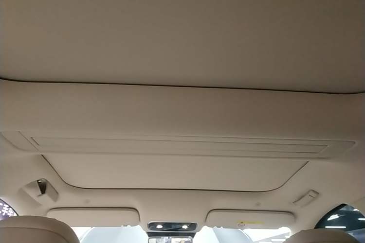 Used Hima AITO M8 2025 Extended-Range Ultra Version 53.4 kWh 6-Seater Edition Headliner