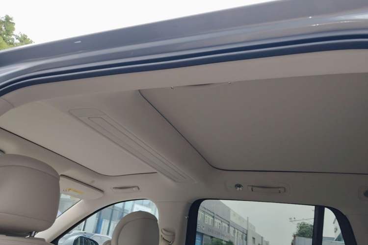 Used Hima AITO M8 2025 Extended-Range Ultra Version 53.4 kWh 6-Seater Edition Headliner
