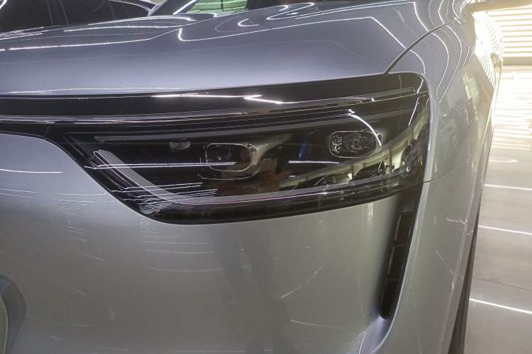 Used Hima AITO M8  Left Front Headlight