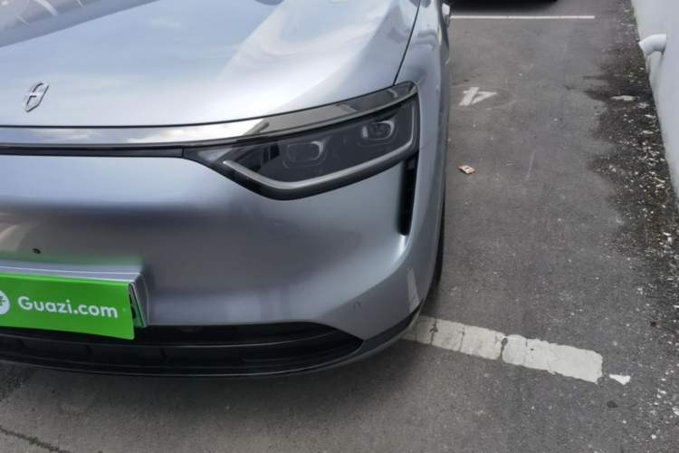 Used Hima AITO M8 2025 Extended-Range Max+ Version 53.4 kWh 5-Seater Edition Left Front Headlight