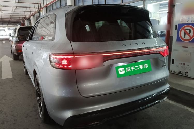 Used Hima AITO M8 2025 Extended-Range Ultra Version 53.4 kWh 5-Seater Edition Rear Left 45 Deg
