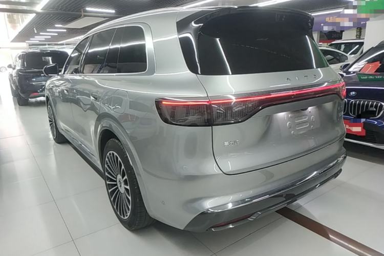 Used Hima AITO M8 2025 Extended-Range Ultra Version 53.4 kWh 6-Seater Edition Rear Left 45 Deg