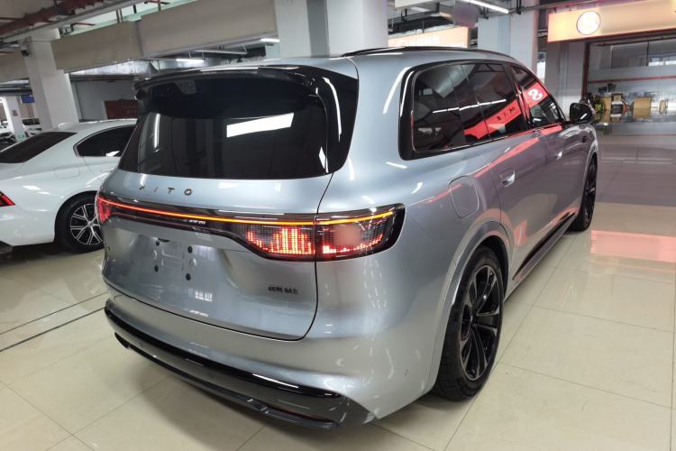 Used Hima AITO M8 2025 Extended-Range Ultra Version 53.4 kWh 5-Seater Edition Rear Right 45 Deg