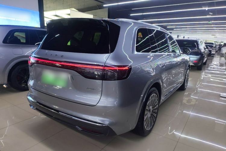 Used Hima AITO M8 2025 Extended-Range Ultra Version 53.4 kWh 5-Seater Edition Rear Right 45 Deg