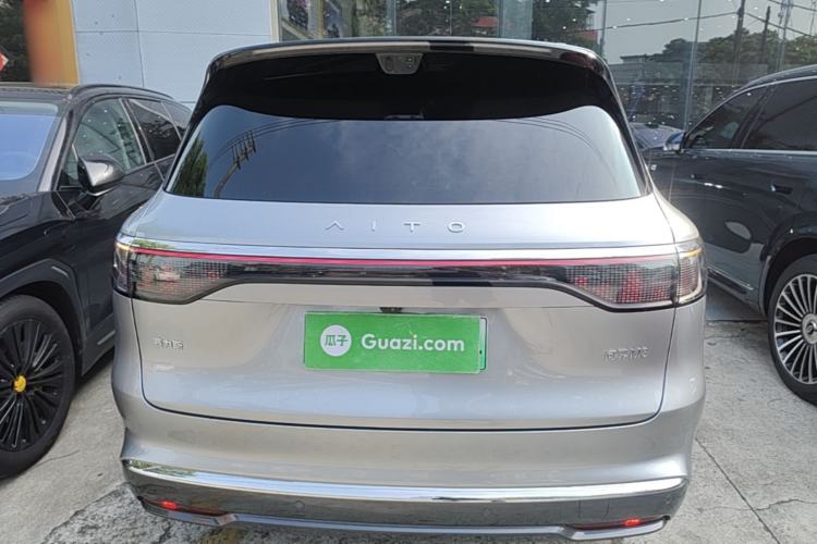 Used Hima AITO M8 2025 Extended-Range Max+ Version 53.4 kWh 6-Seater Edition Rear