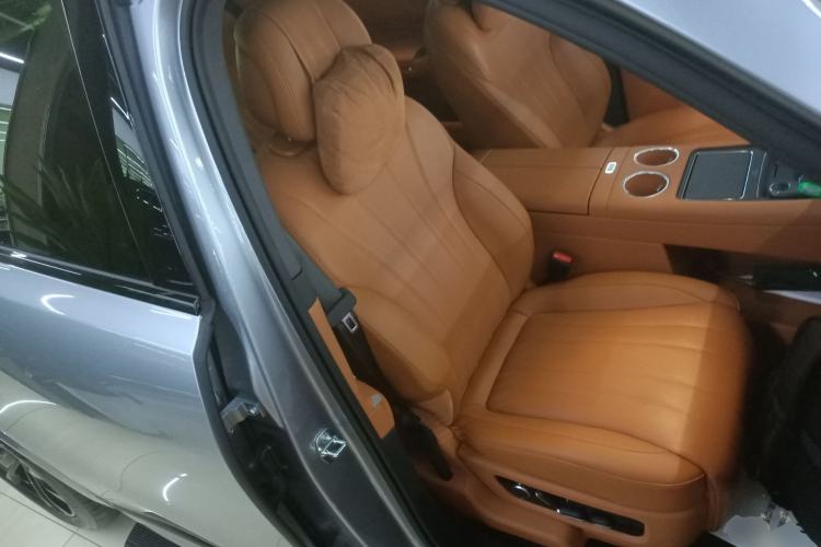 Used Hima AITO M8  Right Front Seat