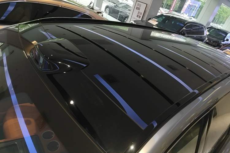 Used Hima AITO M8 2025 Extended-Range Ultra Version 53.4 kWh 5-Seater Edition Roof