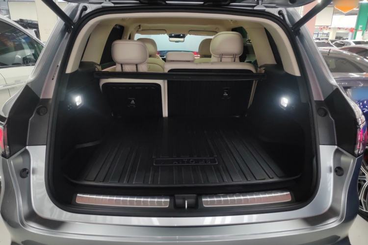 Used Hima AITO M8 2025 Extended-Range Ultra Version 53.4 kWh 5-Seater Edition Trunk