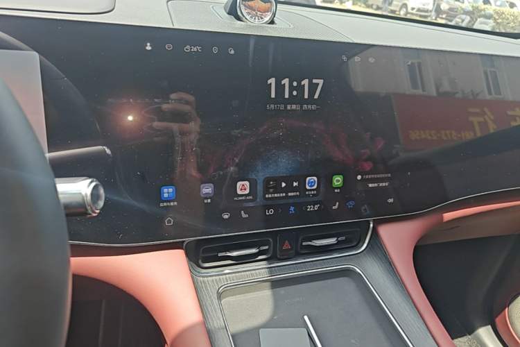 Used Hima AITO M8 2025 Extended-Range Max+ Version 53.4 kWh 6-Seater Edition Audio And AC Panel