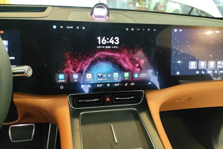 Used Hima AITO M8 2025 Extended-Range Ultra Version 53.4 kWh 5-Seater Edition Audio And AC Panel