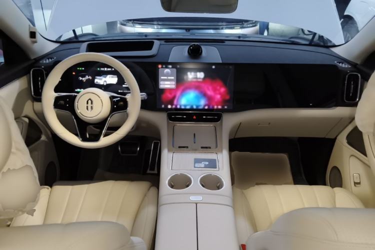 Used Hima AITO M8 2025 Extended-Range Max+ Version 53.4 kWh 5-Seater Edition Center Console