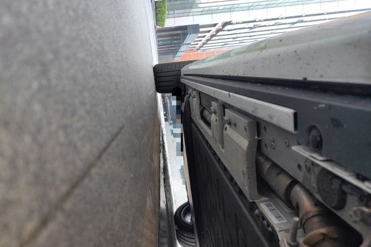 Used Hima AITO M8 2025 Extended-Range Max+ Version 53.4 kWh 6-Seater Edition Chassis Front Right