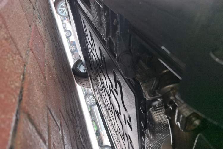 Used Hima AITO M8 2025 Extended-Range Max+ Version 53.4 kWh 6-Seater Edition Chassis Front Right