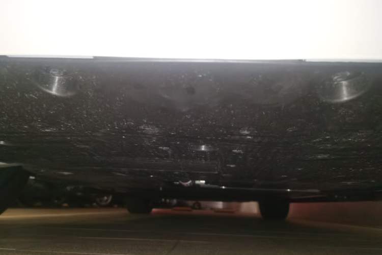 Used Hima AITO M8 2025 Extended-Range Max Version 37 kWh 5-Seater Chassis Front