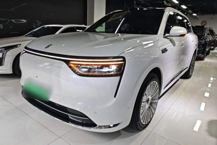 Hima AITO M8 2025 Extended-Range Ultra Version 53.4 kWh 6-Seater Edition