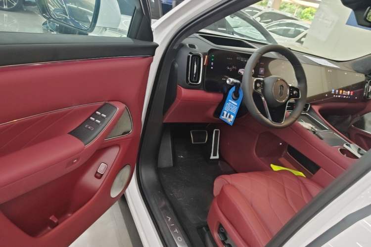 Used Hima AITO M8 2025 Model, Pure Electric Max+ Five-Seat All-Wheel-Drive Version Driver Seat