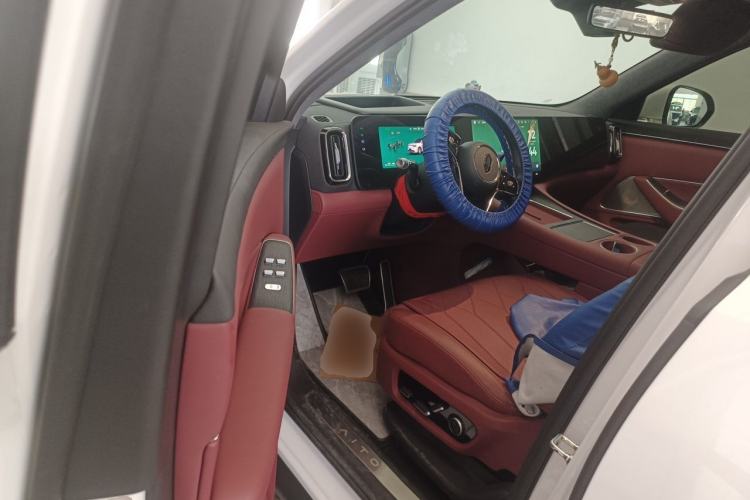 Used Hima AITO M8 2025 Extended-Range Ultra Version 53.4 kWh 6-Seater Edition Driver Seat
