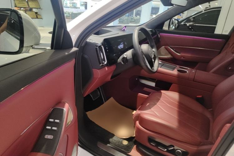 Used Hima AITO M8 2025 Extended-Range Ultra Version 53.4 kWh 6-Seater Edition Driver Seat