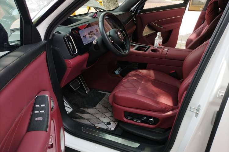 Used Hima AITO M8 2025 Extended-Range Ultra Version 53.4 kWh 5-Seater Edition Driver Seat