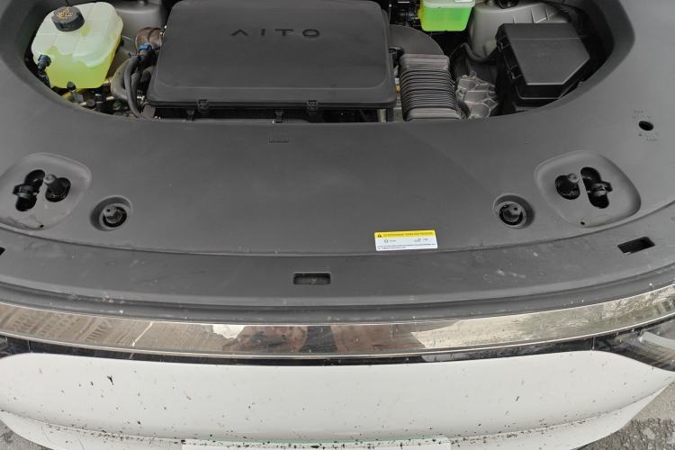 Used Hima AITO M8 2025 Extended-Range Max+ Version 53.4 kWh 6-Seater Edition Engine Bay