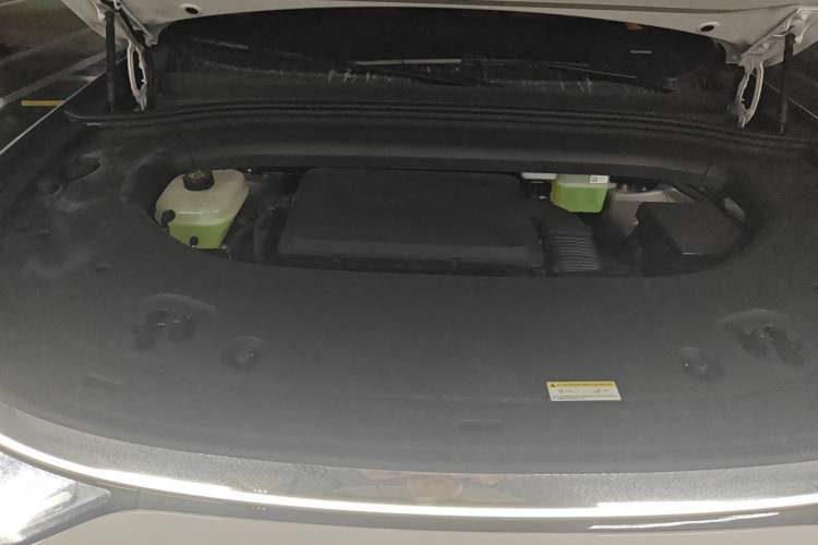 Used Hima AITO M8 2025 Extended-Range Max+ Version 53.4 kWh 5-Seater Edition Engine Bay