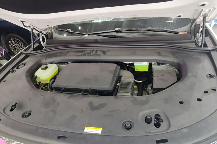 Used Hima AITO M8 2025 Extended-Range Max+ Version 53.4 kWh 5-Seater Edition Engine Bay