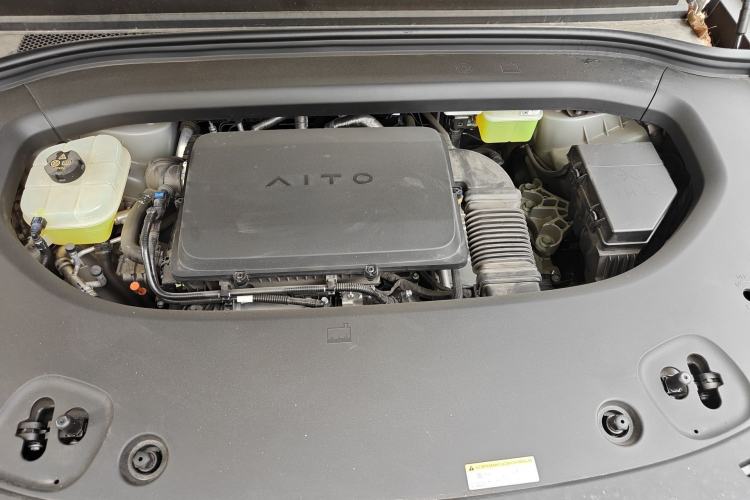 Used Hima AITO M8 2025 Extended-Range Max+ Version 53.4 kWh 6-Seater Edition Engine Bay