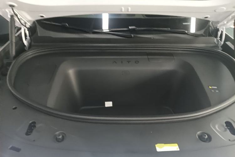 Used Hima AITO M8 2025 Model Pure Electric Max+ Five-Seat Long-Range Version Engine Bay