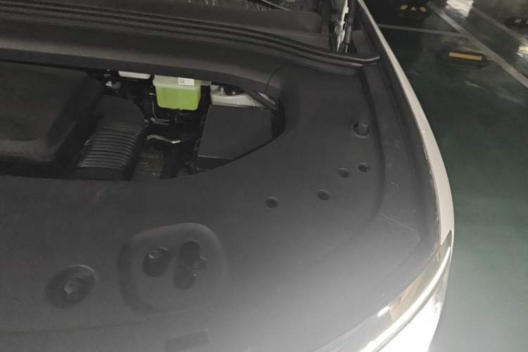 Used Hima AITO M8 2025 Extended-Range Max+ Version 53.4 kWh 5-Seater Edition Engine Bay Left