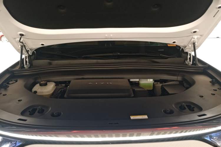 Used Hima AITO M8 2025 Extended-Range Ultra Version 53.4 kWh 6-Seater Edition Engine Bay