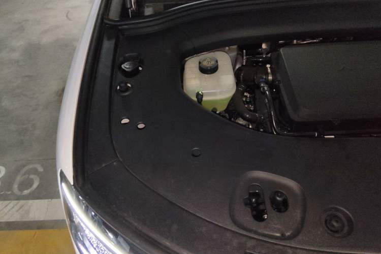 Used Hima AITO M8 2025 Extended-Range Max+ Version 53.4 kWh 6-Seater Edition Engine Bay Right