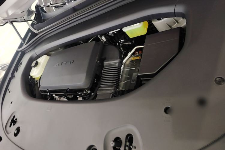 Used Hima AITO M8 2025 Extended-Range Max+ Version 53.4 kWh 6-Seater Edition Engine Bay