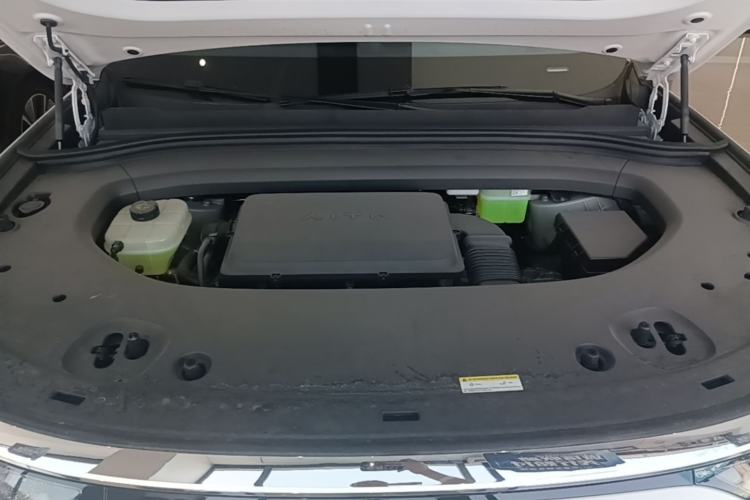 Used Hima AITO M8 2025 Extended-Range Ultra Version 53.4 kWh 6-Seater Edition Engine Bay