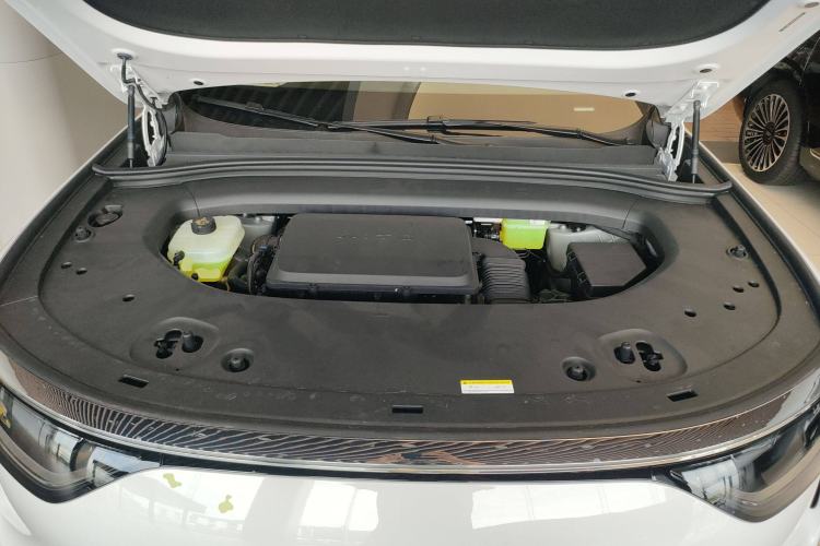 Used Hima AITO M8 2025 Extended-Range Max+ Version 53.4 kWh 6-Seater Edition Engine Bay