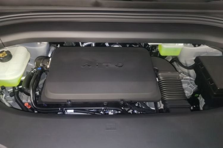 Used Hima AITO M8 2025 Extended-Range Max Version 37 kWh 5-Seater Engine Bay