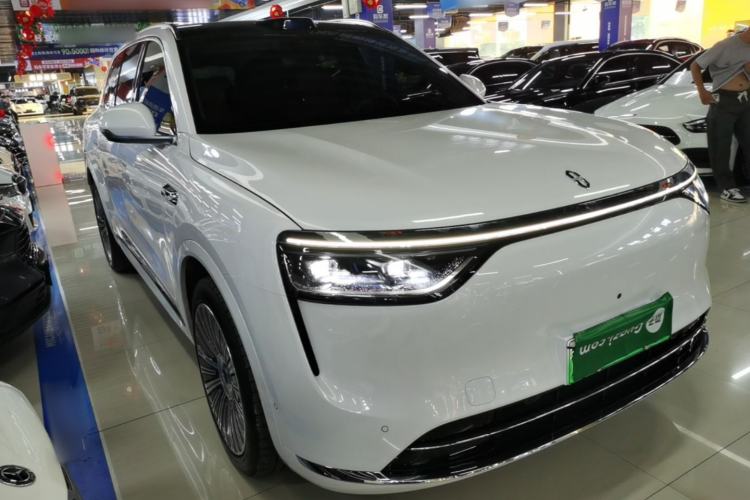 Used Hima AITO M8 2025 Extended-Range Ultra Version 53.4 kWh 6-Seater Edition Exterior 1