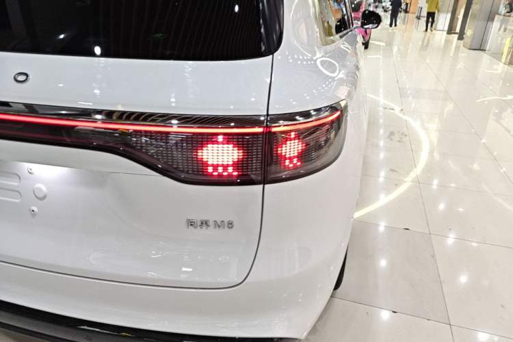 Used Hima AITO M8 2025 Extended-Range Max+ Version 53.4 kWh 5-Seater Edition Exterior 1