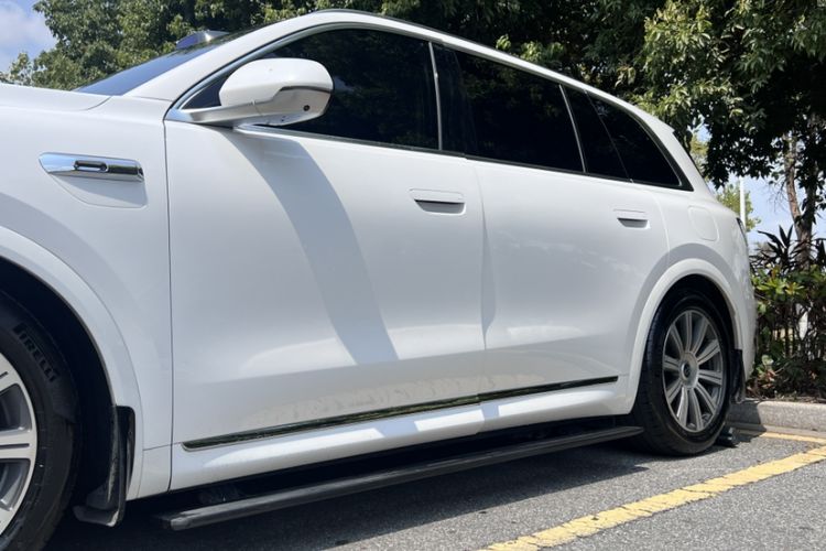 Used Hima AITO M8 2025 Extended-Range Max+ Version 53.4 kWh 5-Seater Edition Exterior 10