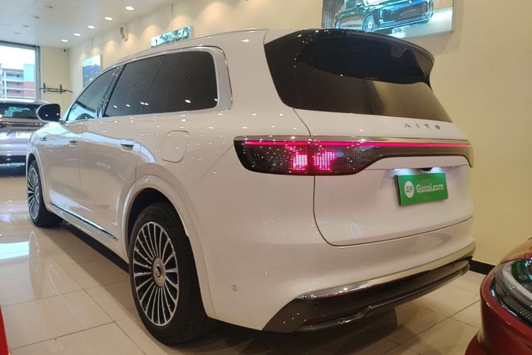 Used Hima AITO M8 2025 Extended-Range Max+ Version 53.4 kWh 6-Seater Edition Exterior 2