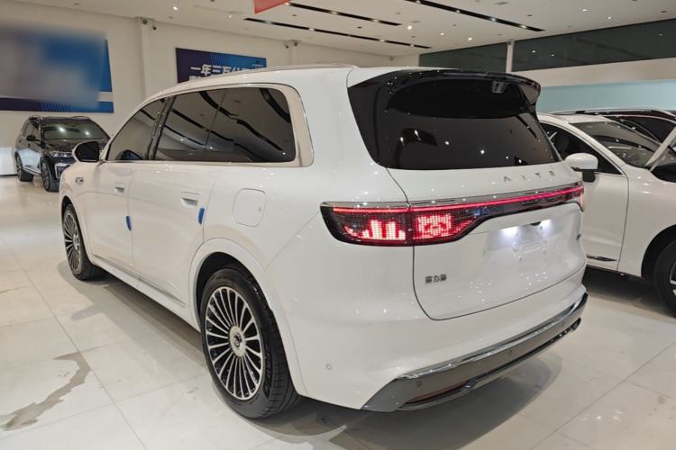 Used Hima AITO M8 2025 Extended-Range Max+ Version 53.4 kWh 6-Seater Edition Exterior 2